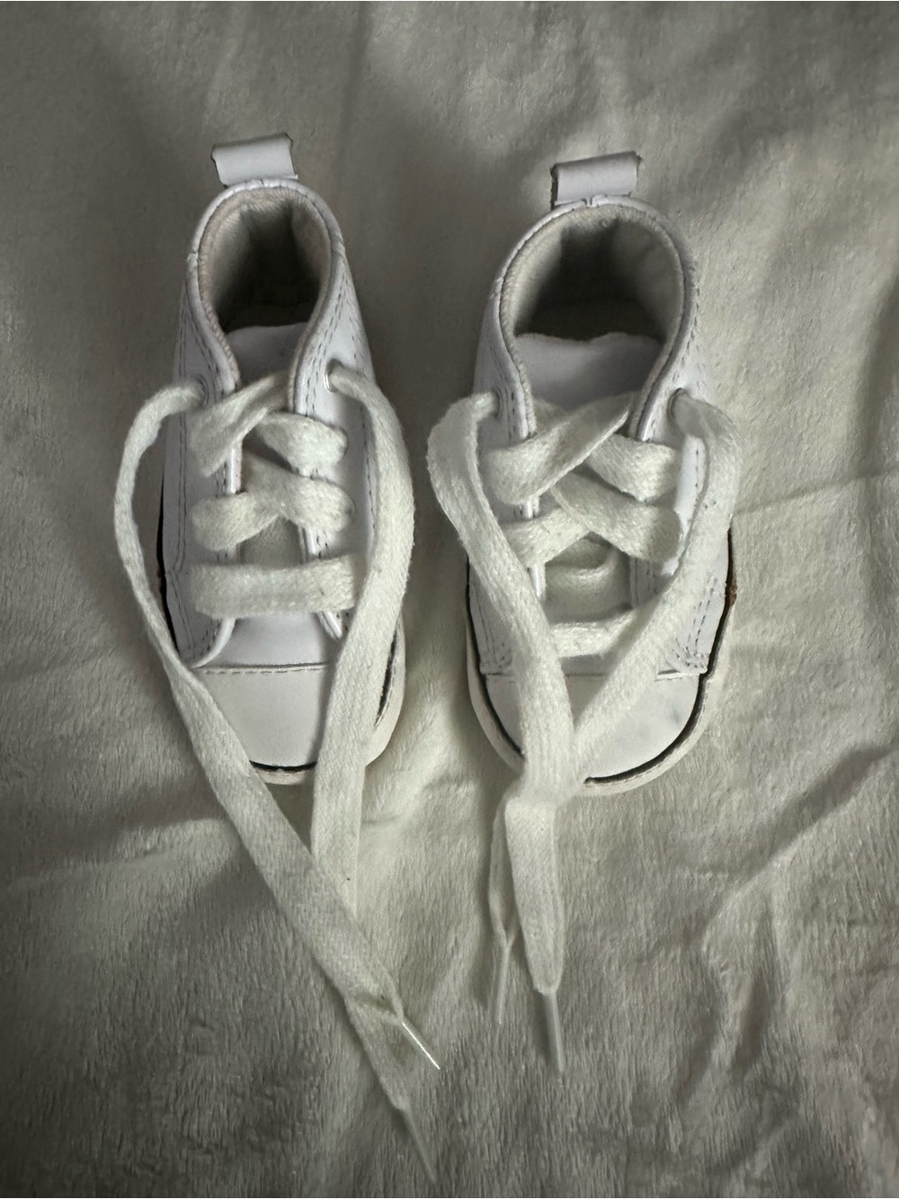 Classic White Baby Walker Sneakers — Soft First-Step Shoes